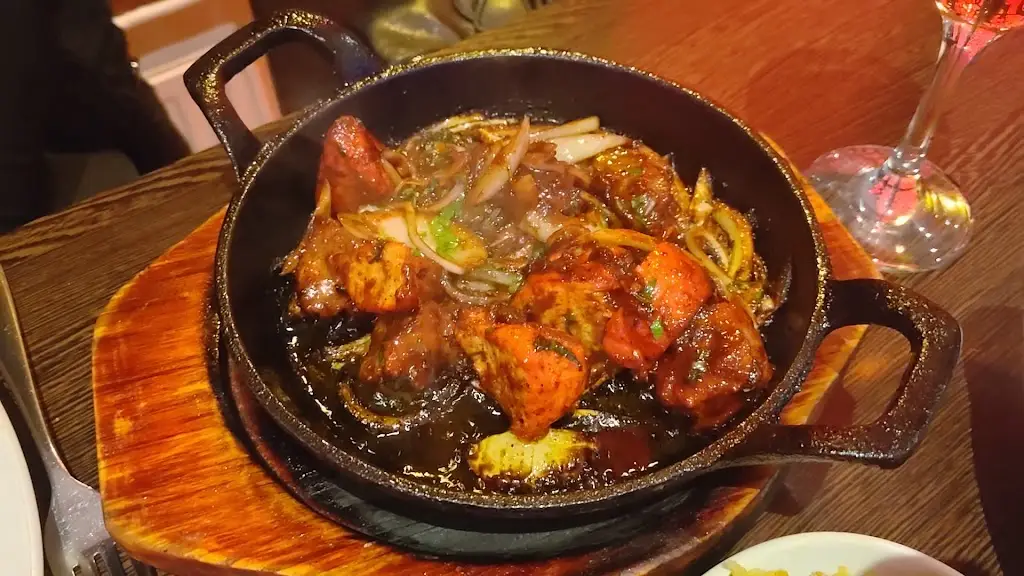 Jadoo Restaurant And Takeaway_Skelton_slider_image_2