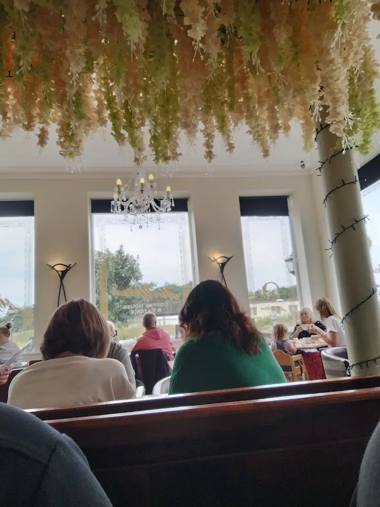 Jamie Titchener_Mrs Wilsons Coffee House & Eatery_Silloth_review