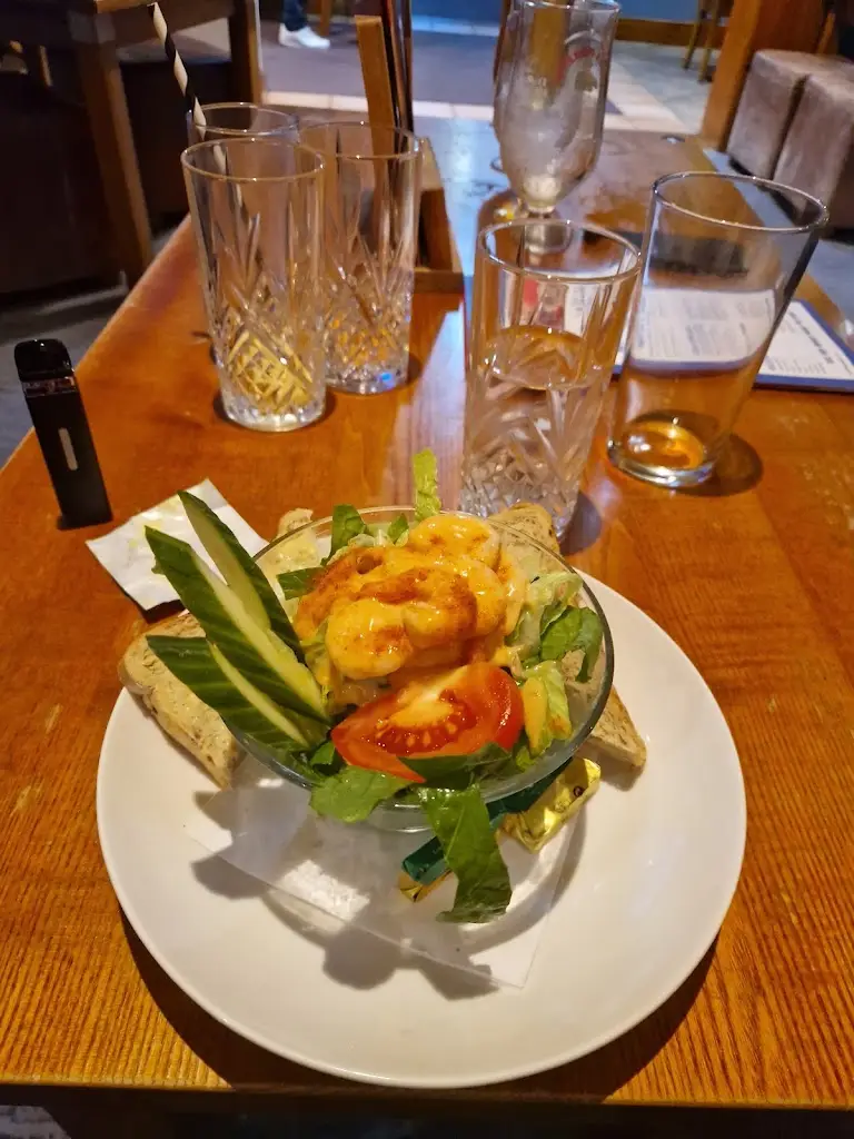 Curtis Stimpson_Oasthouse Table Table_Sinfin_review