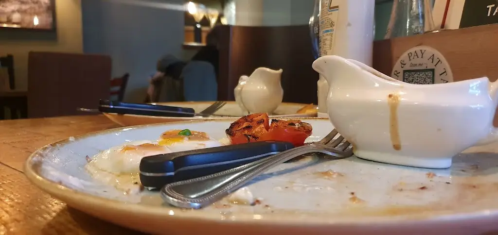 Rebecca Manship_The Ragley Boat Stop_Sinfin_review