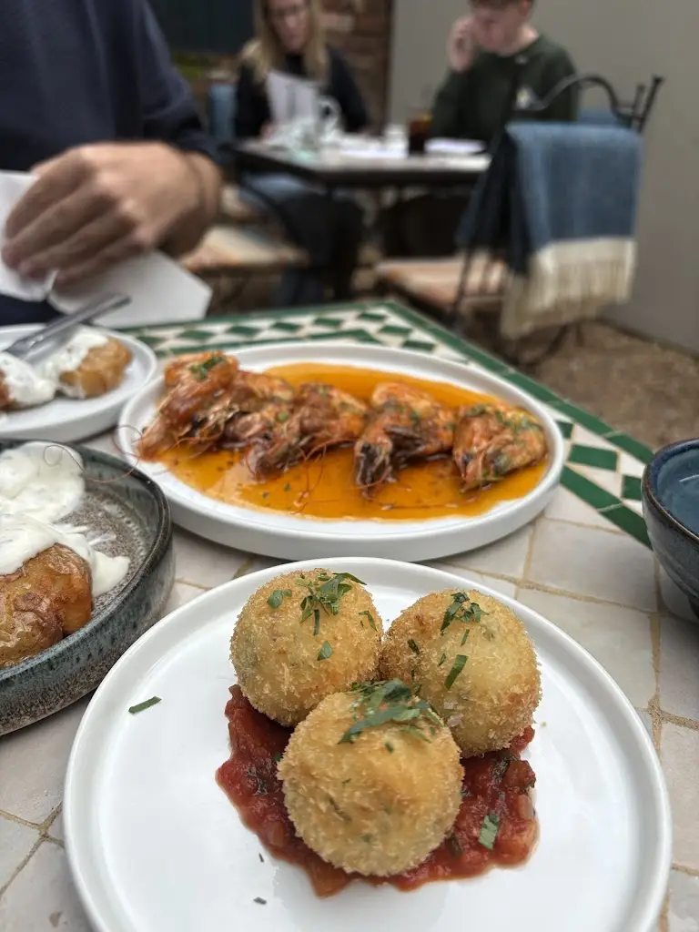 Restaurant Dill_Bayston Hill_slider_image_3