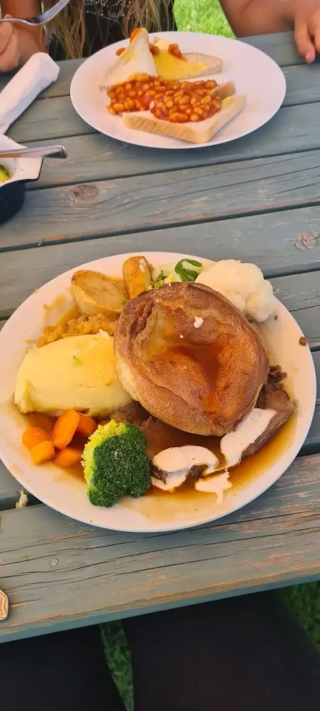 Menu_The Rose & Crown_Slaley_image_6