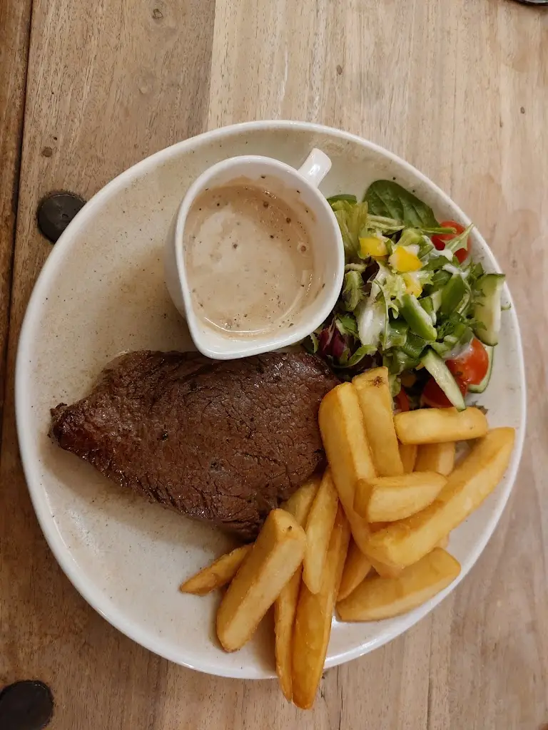 Menu_The Red Lyon_Slinfold_image_9