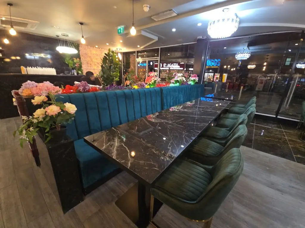 Peshawar Zaiqa restaurant in Slough