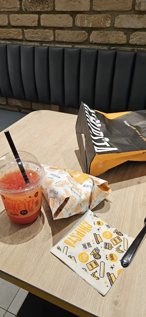 Gideon Asuming_Chipsta Slough High Street_Slough_review