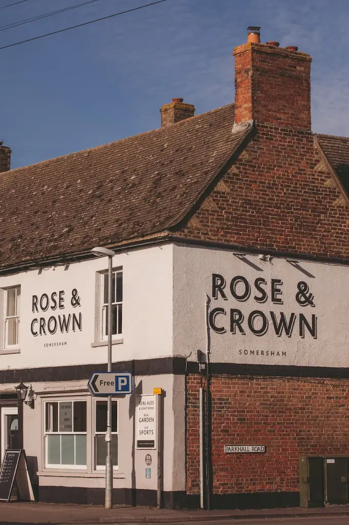 Rose & Crown_Somersham_slider_image_1