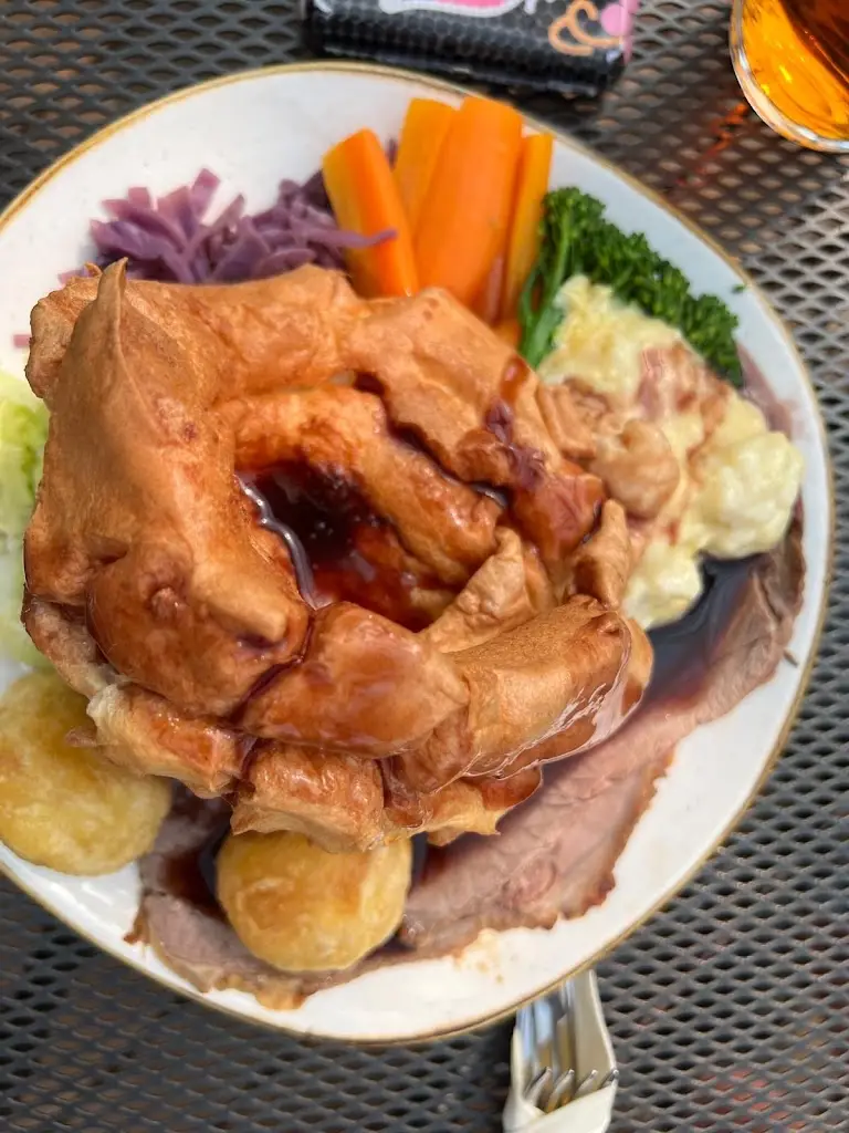 Carlton Howes_The Hare & Hounds_Sonning Common_reseña