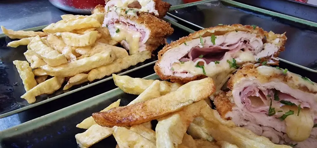 Menu_Friendly Grill_Smethwick_image_9