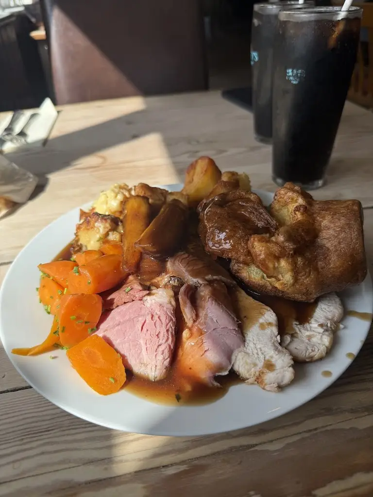 Becky Addams_The Rainbow Cafe & Carvery_South Chailey_review