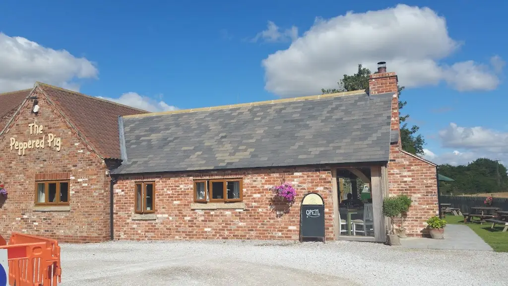 The Pig Inn & The Peppered Pig_Snaith_slider_image_1