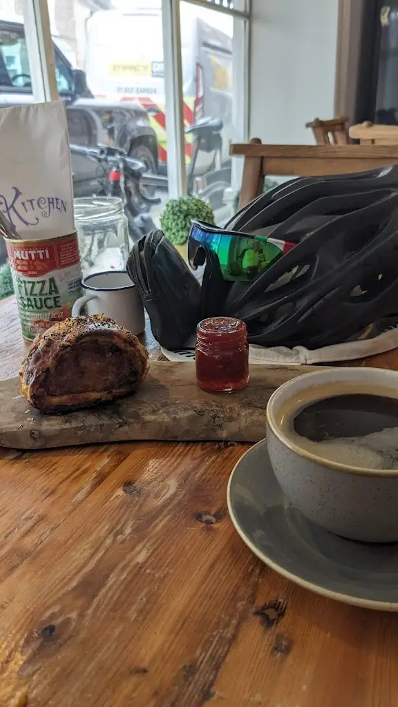 Francis Brogden_The Kitchen_Snaith_review