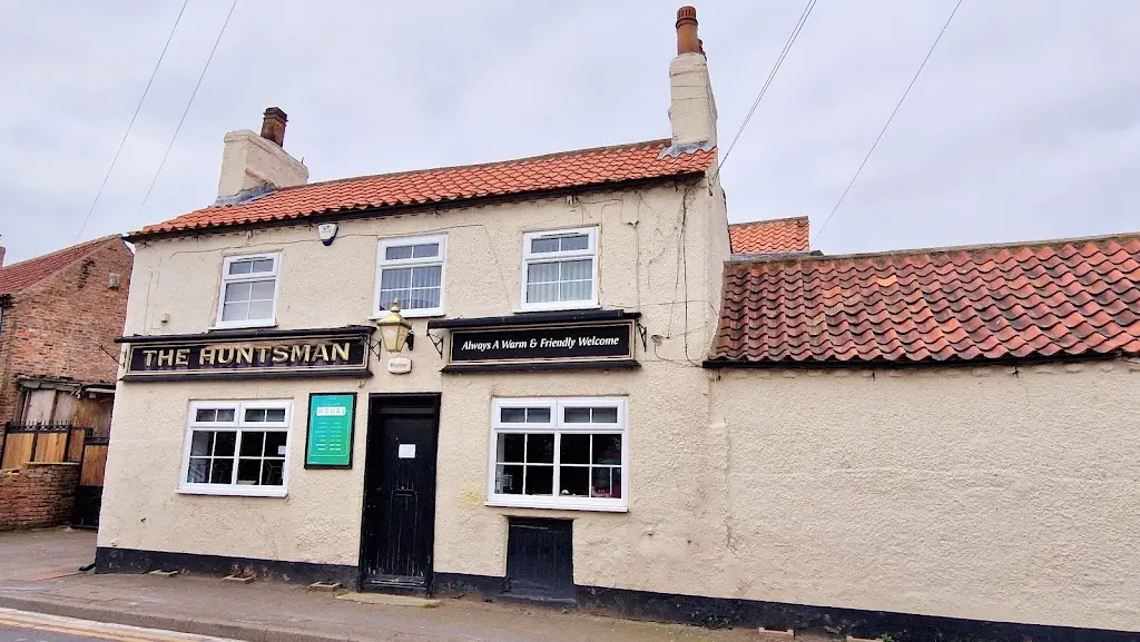 Joseph Hewson_The Huntsman_Snaith_review