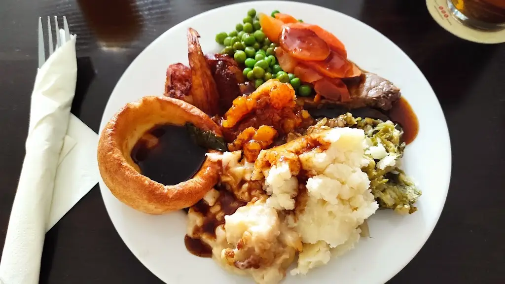 Black Onyx_Three Fishes_Bayston Hill_review