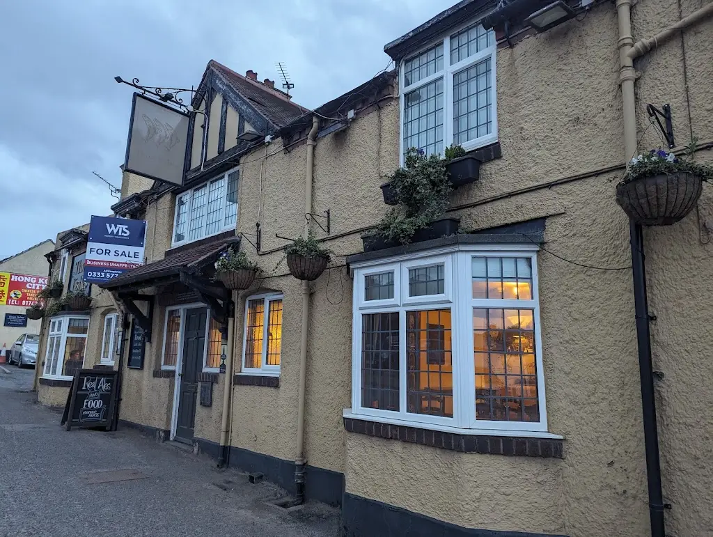 Three Fishes_Bayston Hill_slider_image_2