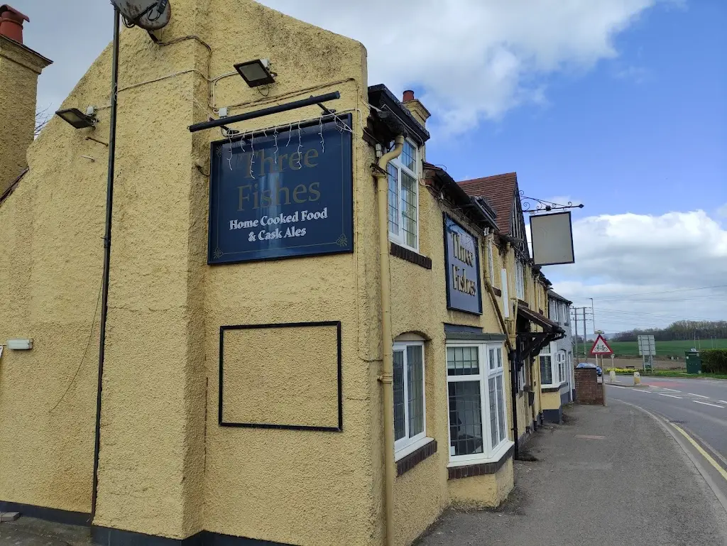 Three Fishes_Bayston Hill_slider_image_3