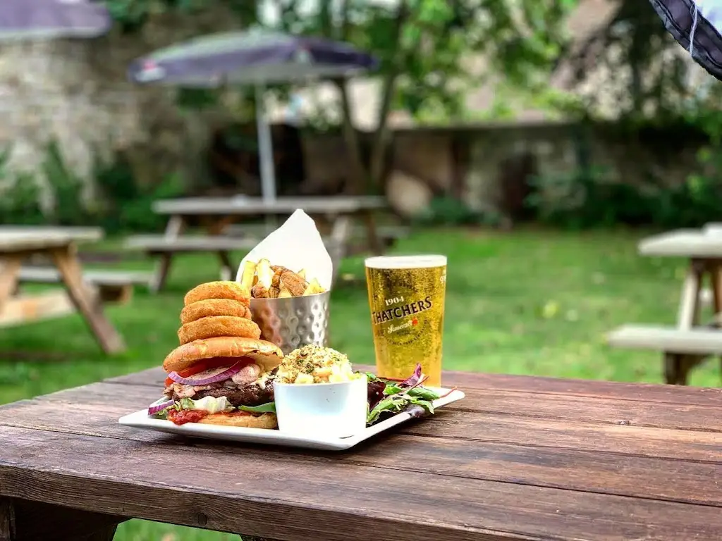 The Globe_Somerton_slider_image_2