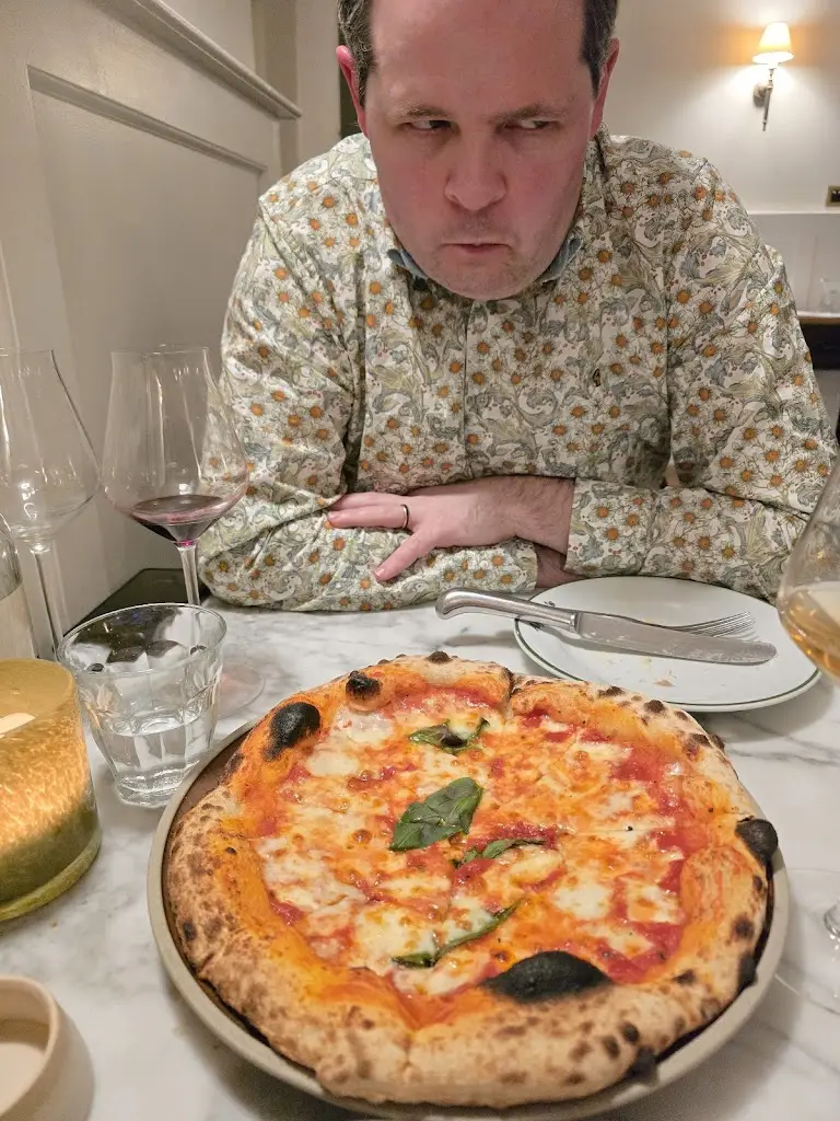 Caroline Thomas_Alfredos_Somerton_review