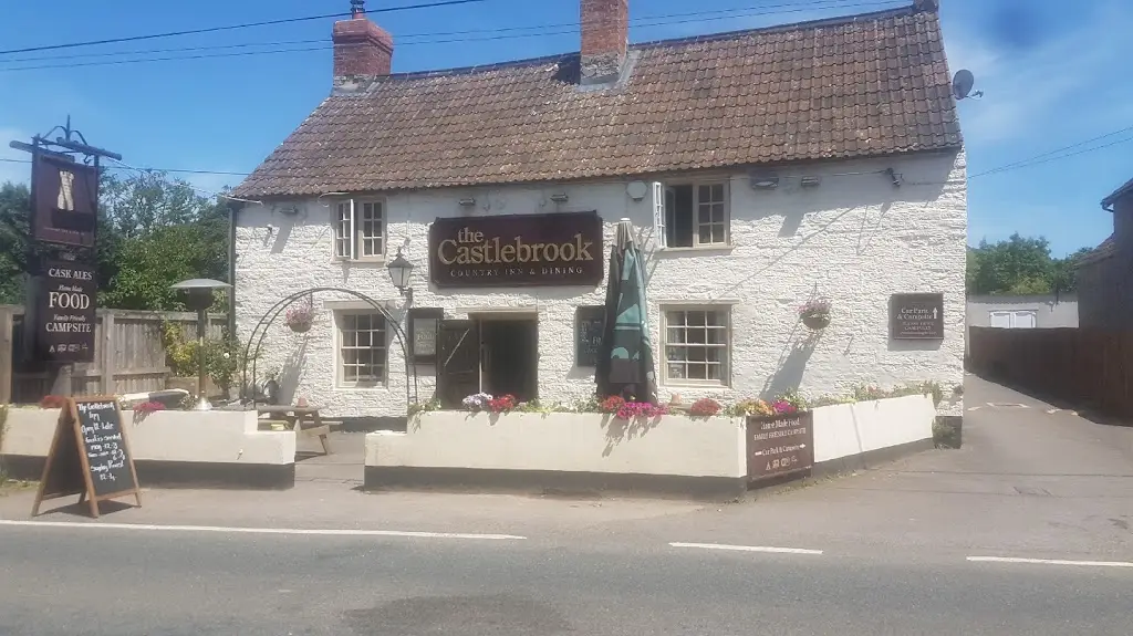 The Castlebrook Inn_Somerton_slider_image_2