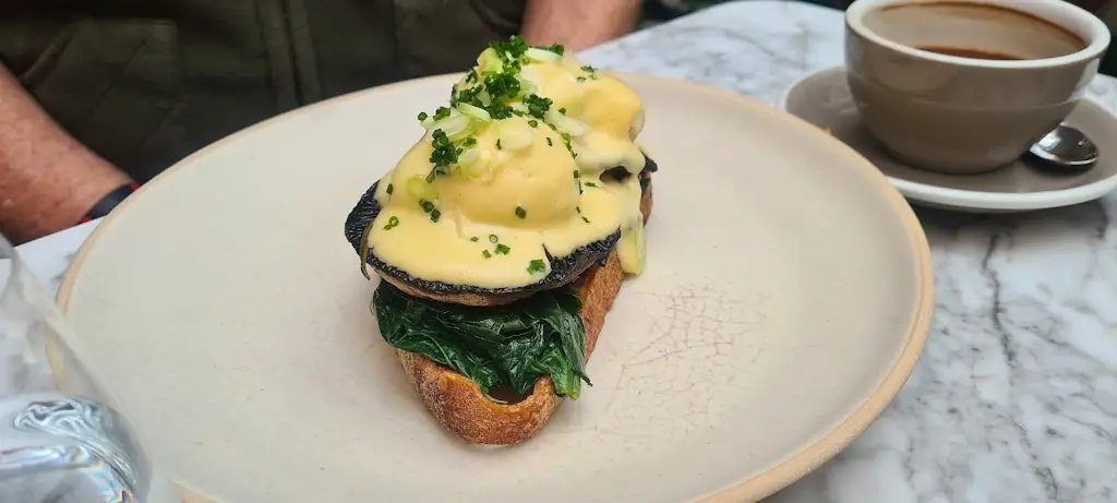 Conrad Lucas_28 Market Place_Somerton_review