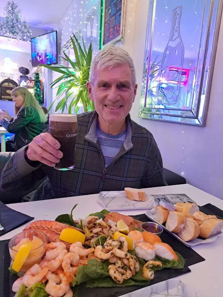 Menu_BAR 18 and The tipsy Teapot_South Hayling_image_8