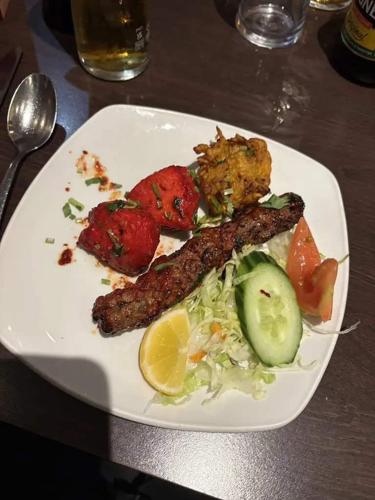 Mason Campbell_Cumin Lounge_South Milford_review