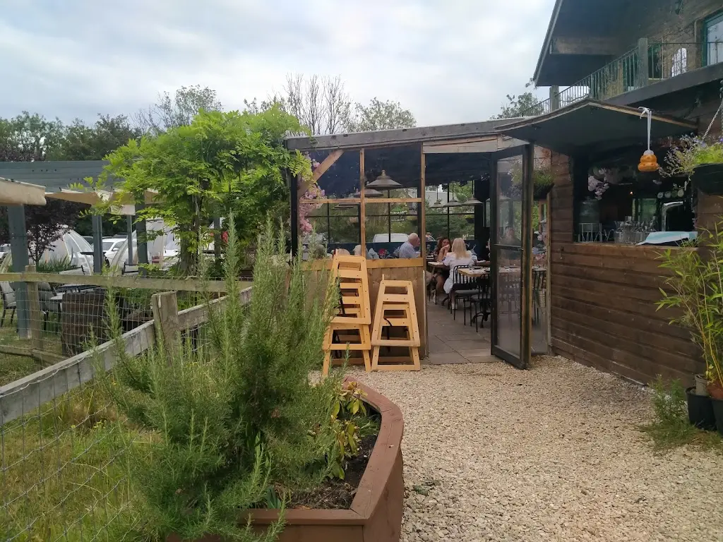 William Attkinson_Waterside Kitchen & Bar_South Cerney_review