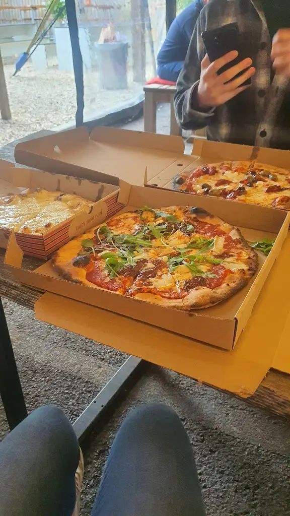 Menu_Hideout_South Cerney_image_8