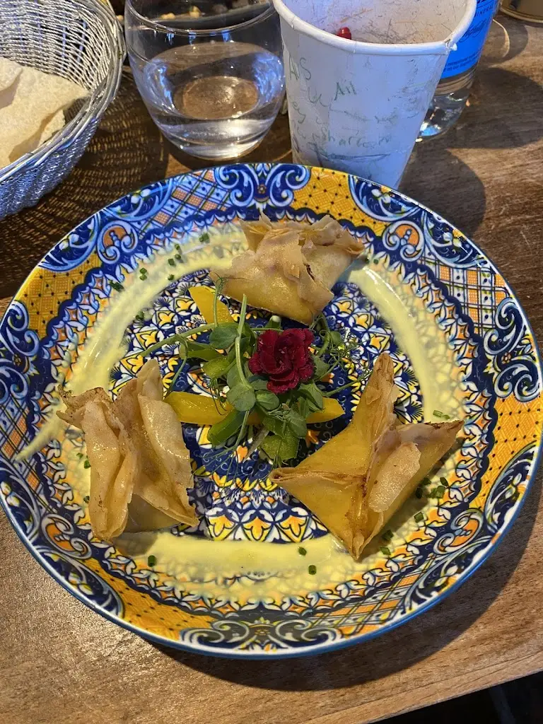 Sarah Decker_The Crown @ Cerney Wick_South Cerney_review