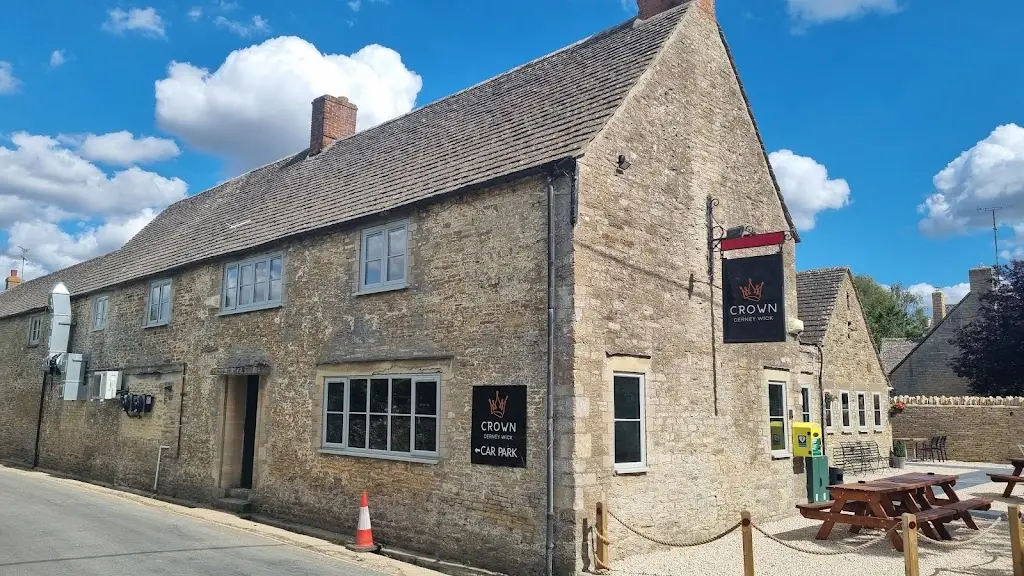 The Crown @ Cerney Wick_South Cerney_slider_image_3