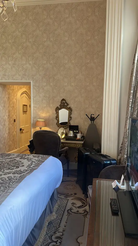 Federico Sangiacomo_Thornbury Castle Hotel & Restaurant_South Gloucestershire_review