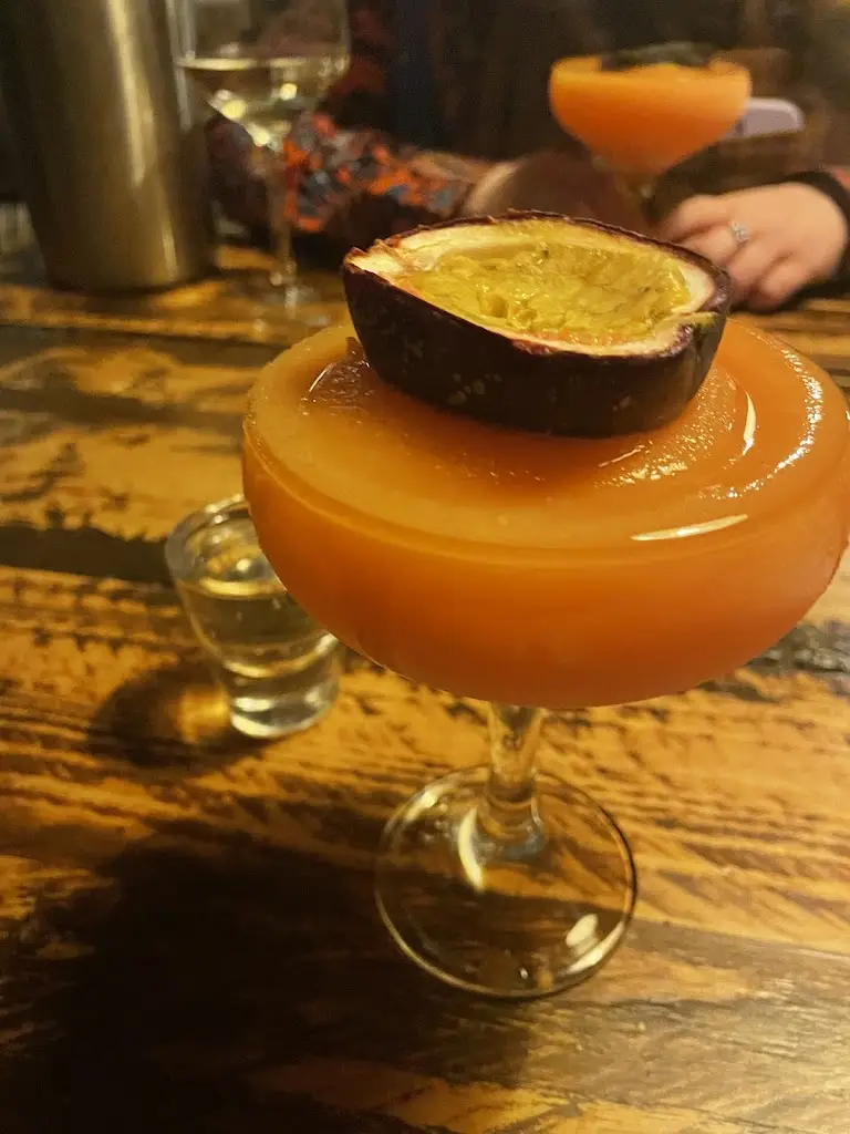 Lauren Kirk (Clicklaurenkirk)_The Station Pub_South Nutfield_review