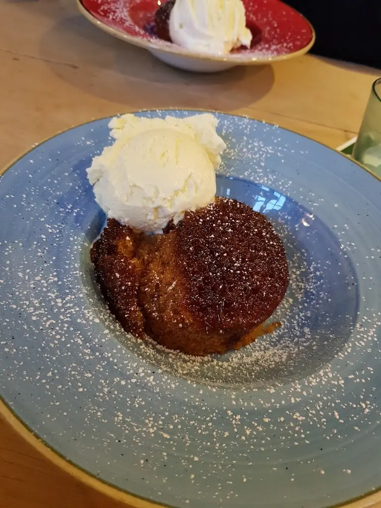 Izabela Maria_The Queen's Head, Nutfield_South Nutfield_recensione