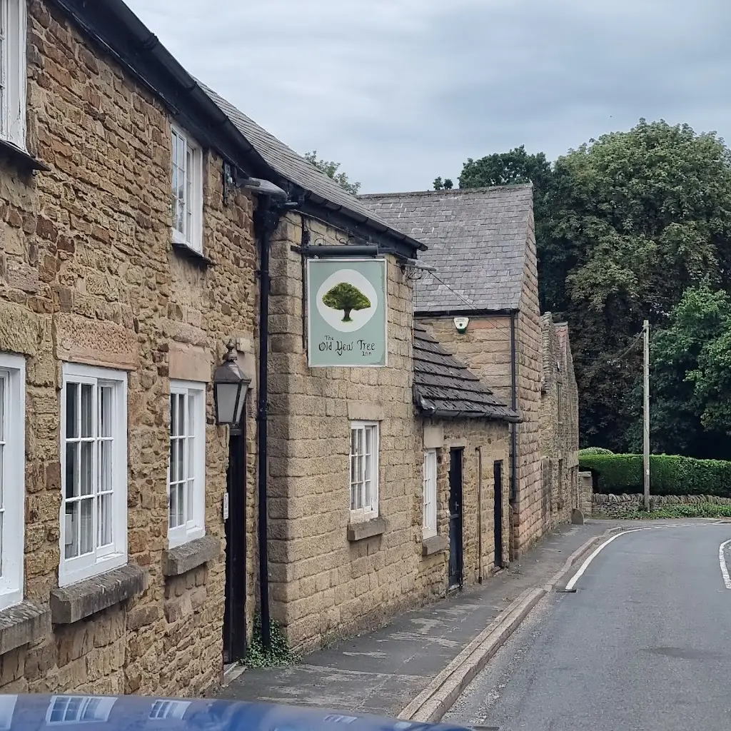 Oliver Gambling_The Old Yew Tree Inn_South Wingfield_review