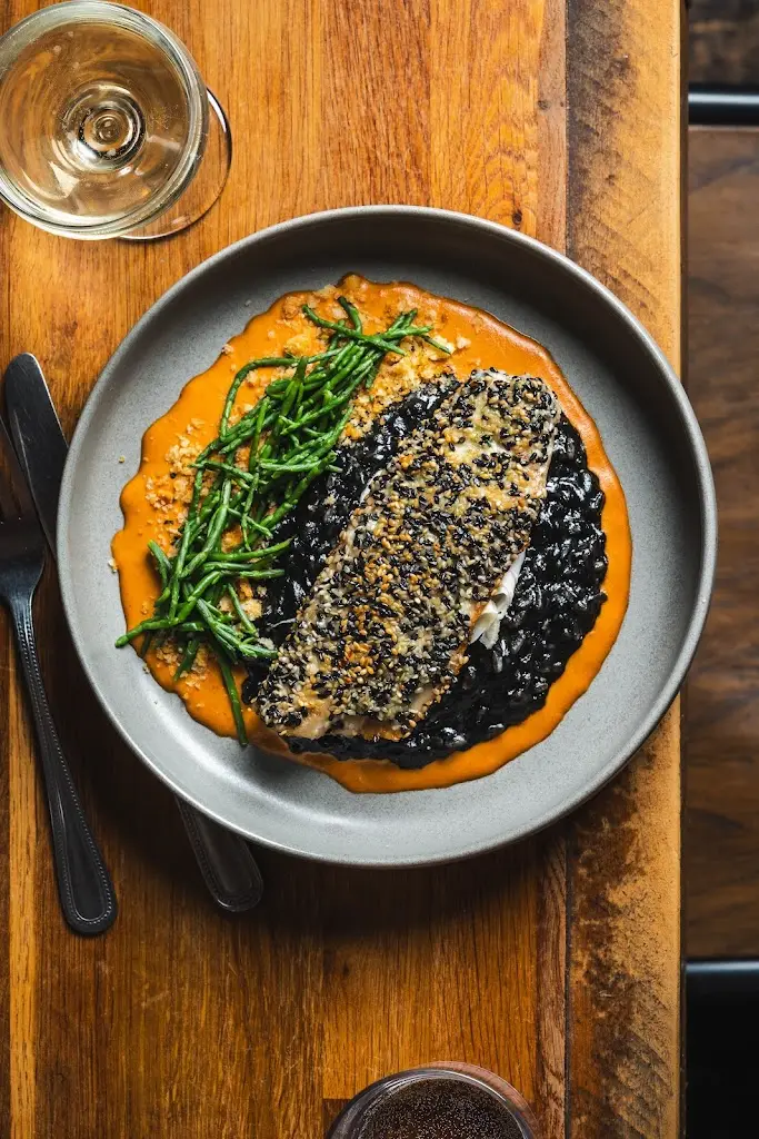 Adam and Eve_Alnwick_slider_image_2