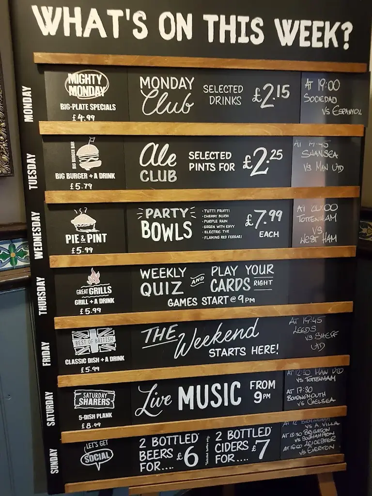 Menu_Half Crown_South Benfleet_image_4