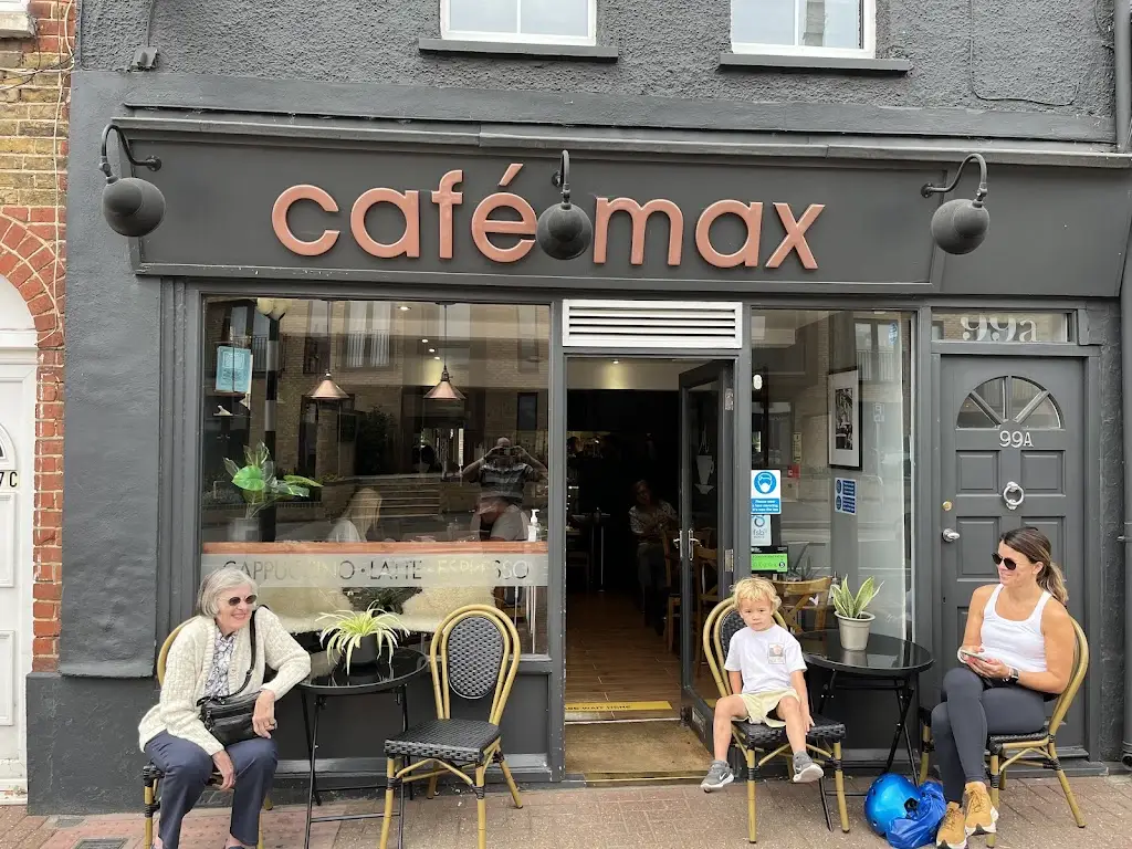 Cafe Max restaurant in South Benfleet