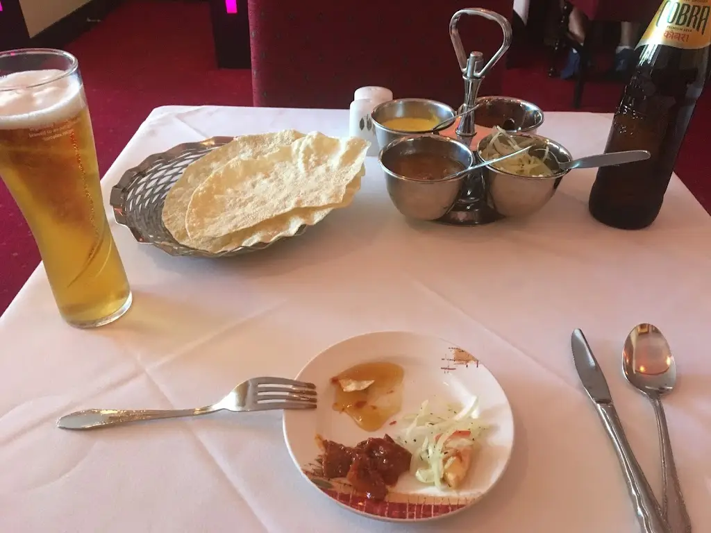 Mircea Vlad_Mumtaz Mahal Benfleet_South Benfleet_review