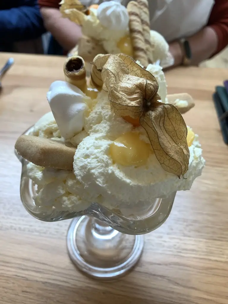 Andrew Fairweather_Ocean Beach_Southend-on-Sea_review