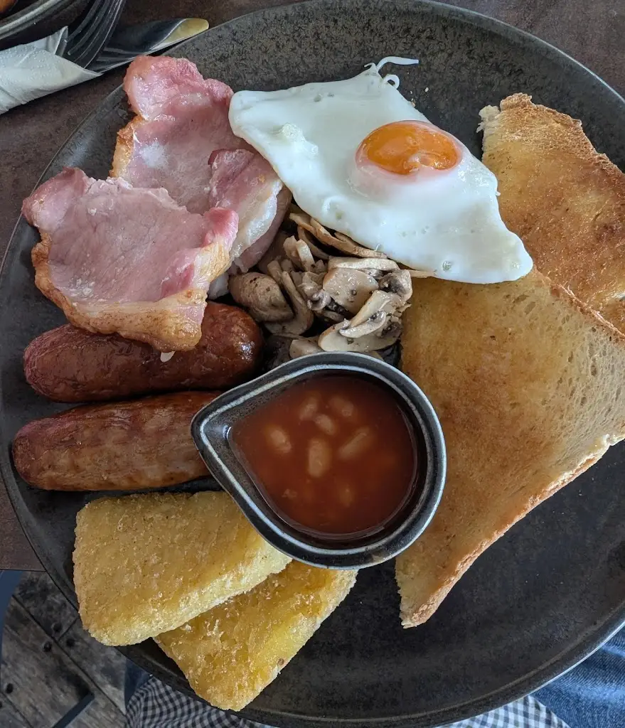 Richard Bennett_Ocean Beach_Southend-on-Sea_review