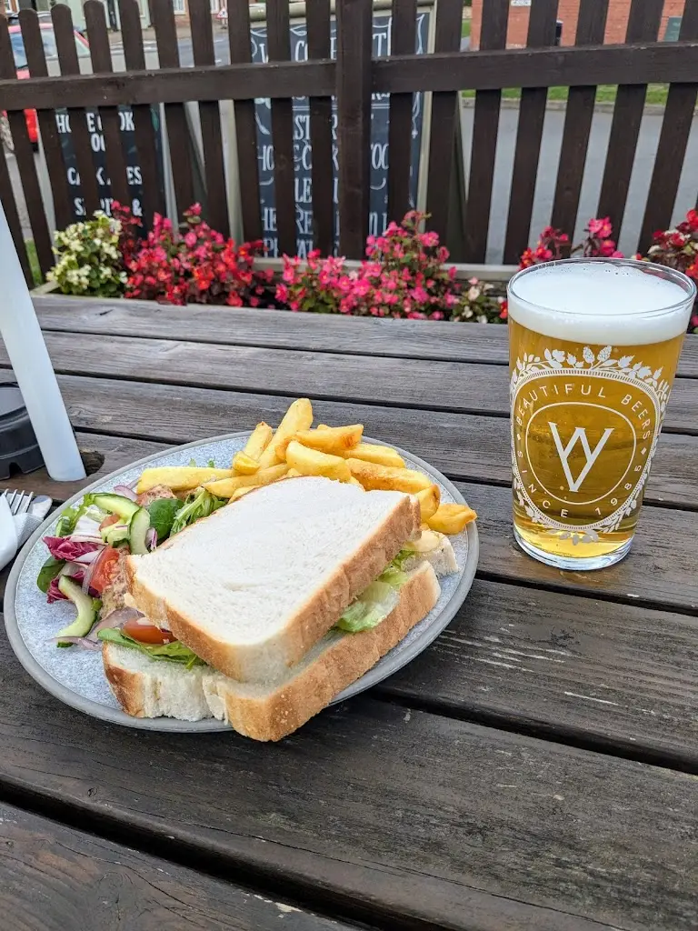 ANTHONY SMITH_The Bowling Green_Southam_review