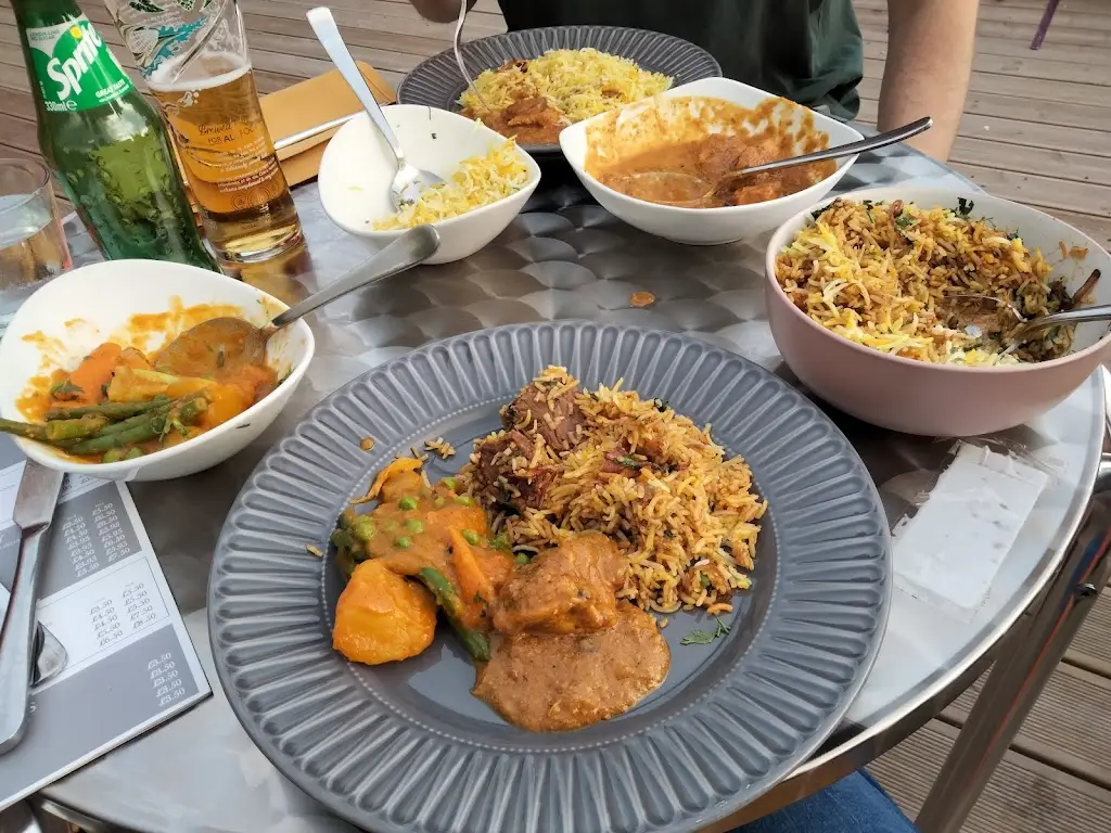 Menu_Hen & Chicken_Southwater_image_4