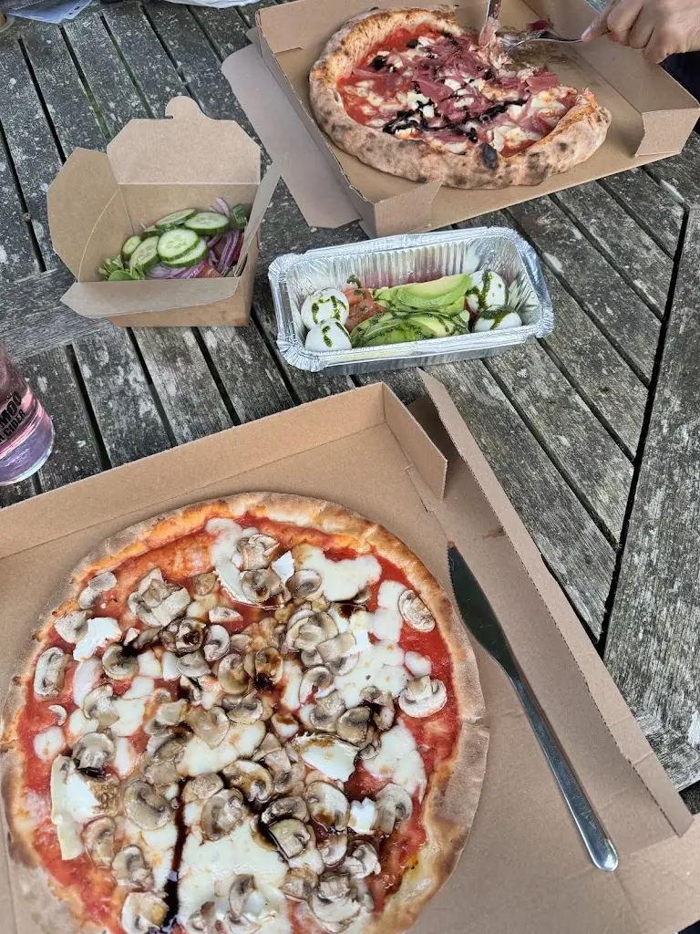 Lauren Bayross Payne_Bota Takeaway_Southwater_review