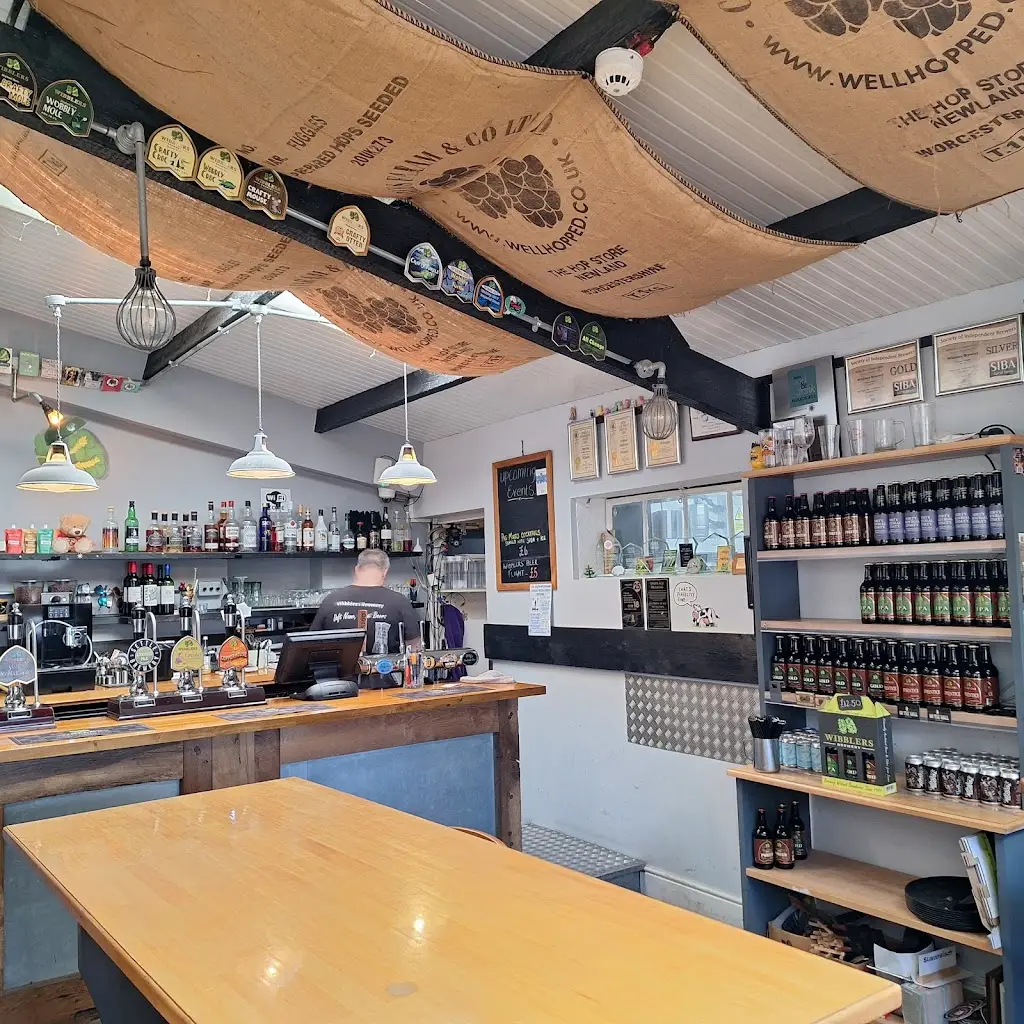 Max Fenning_Wibblers Brewery, Taproom & Kitchen_Southminster_recensione