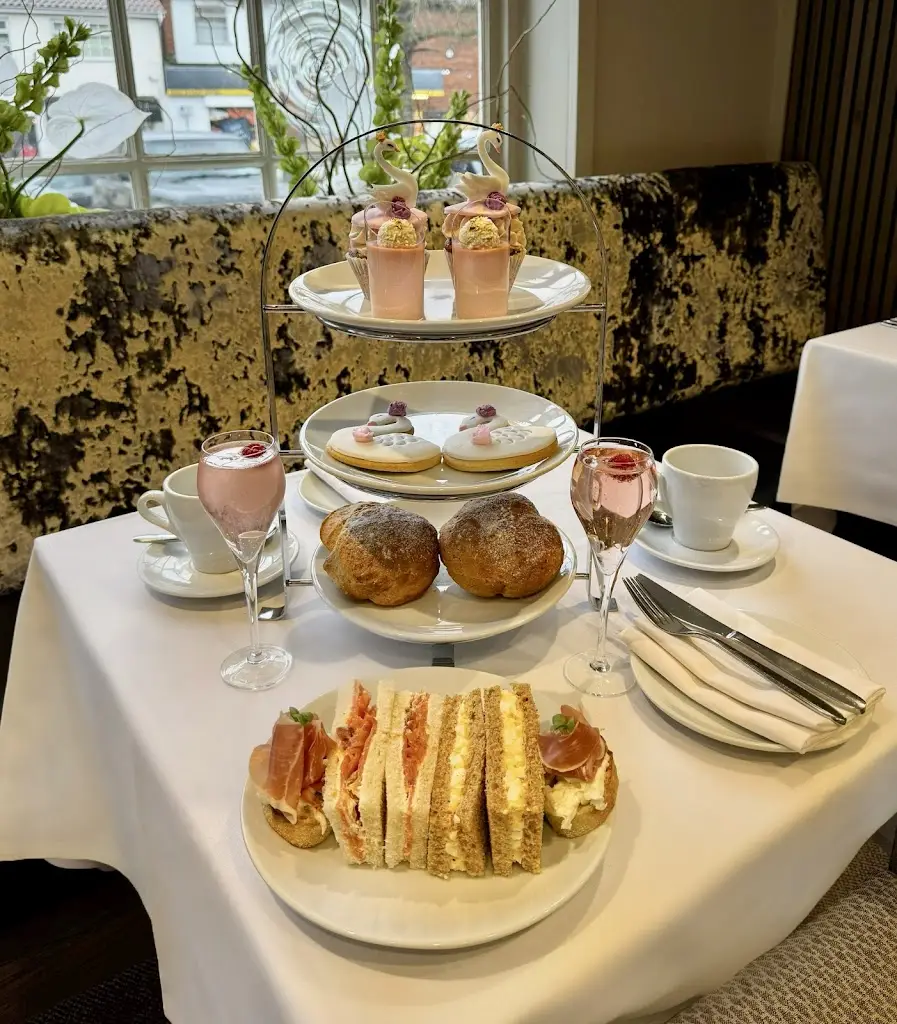 Menü_Ziniz Restaurant & Wine Bar_Bawtry_Bild_5