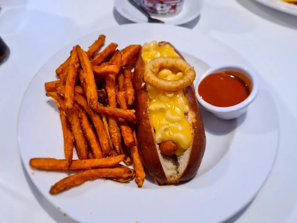 Danny Shilling_Grumpy's Diner_Southchurch Village_review