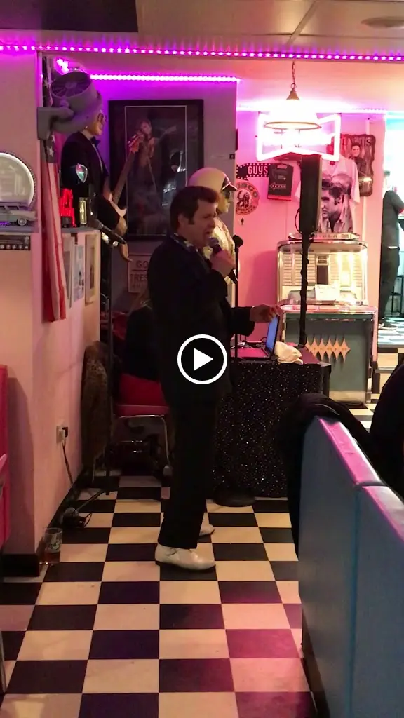 Grumpy's Diner_Southchurch Village_slider_image_2