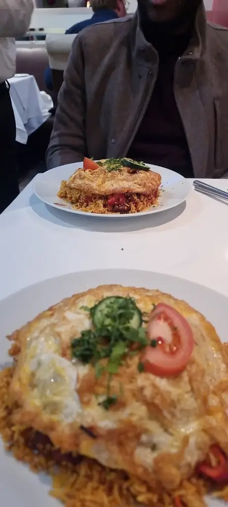 Onyinye Nwaogu_The Sultan Lounge_Southchurch Village_reseña