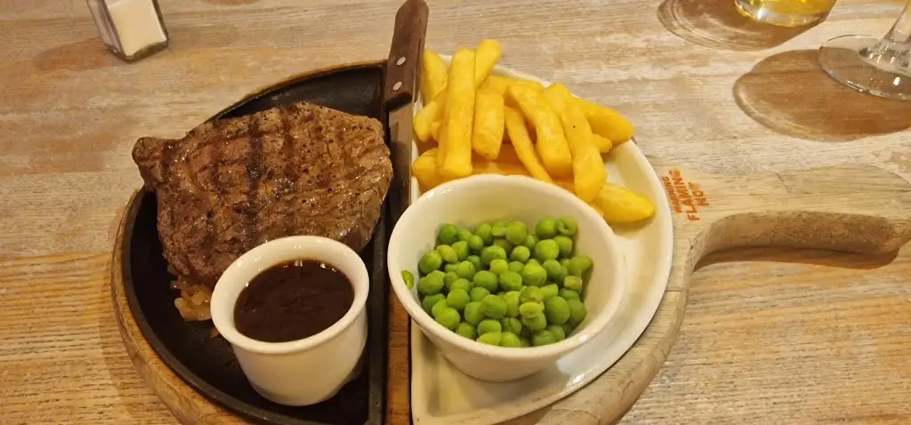 Menu_Old Walnut Tree_Southchurch Village_image_9