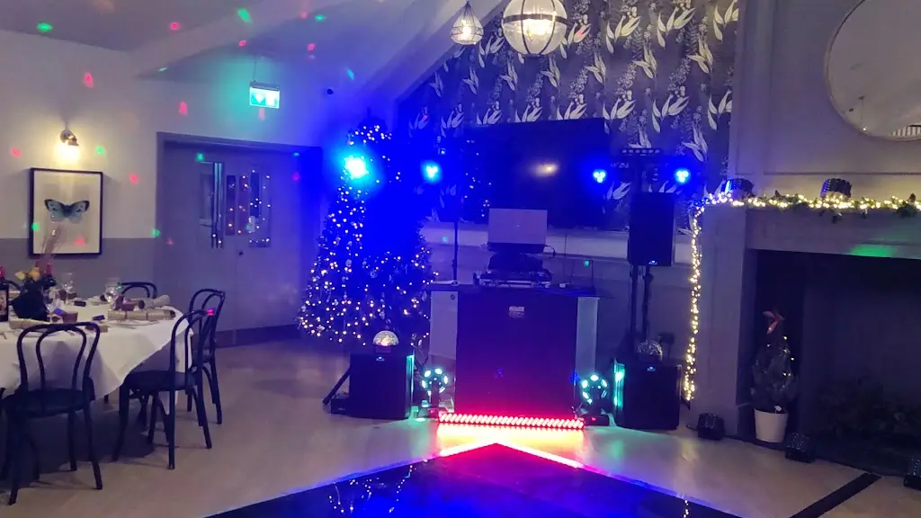 The Mole Resort_South Molton_slider_image_2