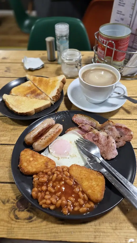 Daniel Keegan_The Lazy Daisy Cafe_South Molton_recensione